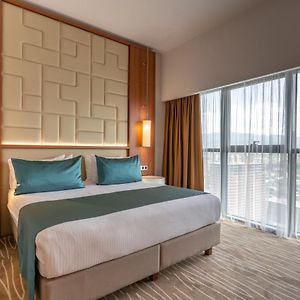 Suite City View